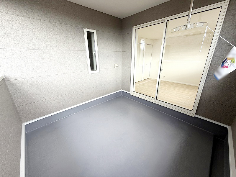 バルコニー バルコニー