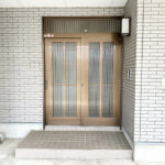 (玄関)